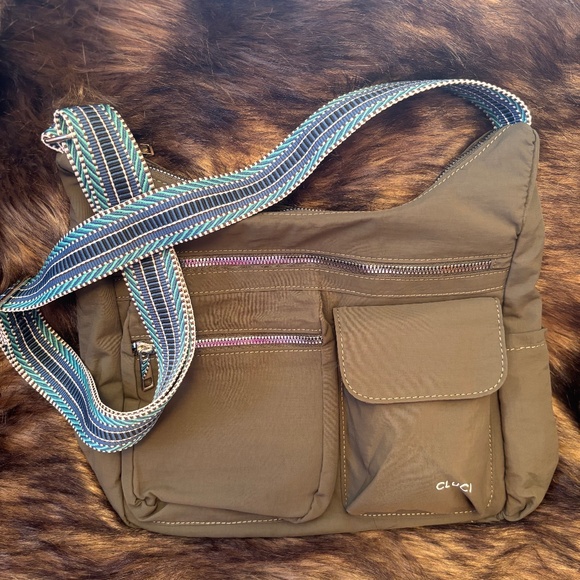 CLUCI Waterproof Nylon Crossbody Bag - Picture 1 of 12